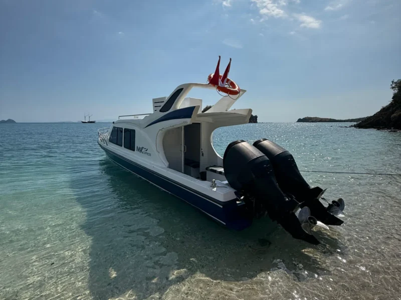 One Day Trip with MK ekspress 02 Speedboat — Boat in Labuan Bajo Town, Labuan Bajo
