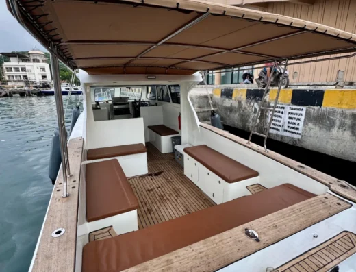 Tagesausflug Segeltour Komodo mit dem Schnellboot Amfibi Absolute – Boot in Labuan Bajo (Stadt), Labuan Bajo