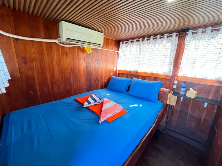 Sailing Komodo 3D2N with AYLA Superior 4 Cabin – Boot in Labuan Bajo (Stadt), Labuan Bajo