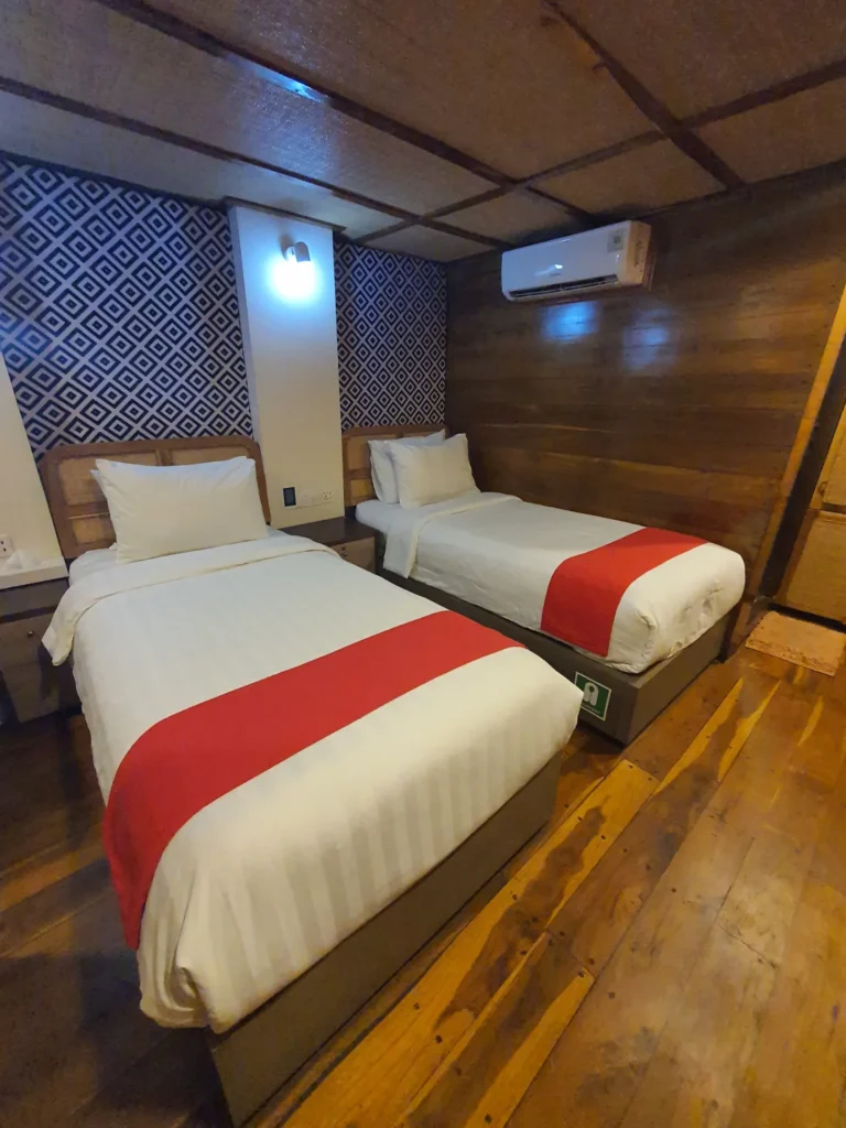 Segeltour Komodo 3 Tage / 2 Nächte mit Sea Familia Phinisi, 5 Kabinen – Boot in Labuan Bajo (Stadt), Labuan Bajo