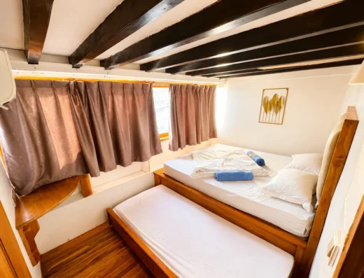 Segeltour Komodo 3 Tage / 2 Nächte mit Budi Utama Superior Phinisi, 8 Kabinen – Boot in Labuan Bajo (Stadt), Labuan Bajo