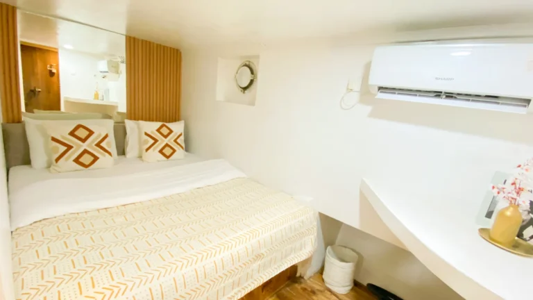 Luxury Boat Sailing Komodo 3D2N — Kapal di Taman Nasional Komodo, Labuan Bajo