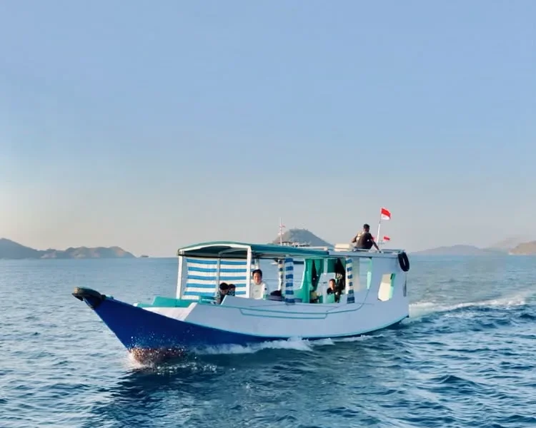 Sunset Trip By Open Deck Boat — Boat in Komodo National Park, Labuan Bajo