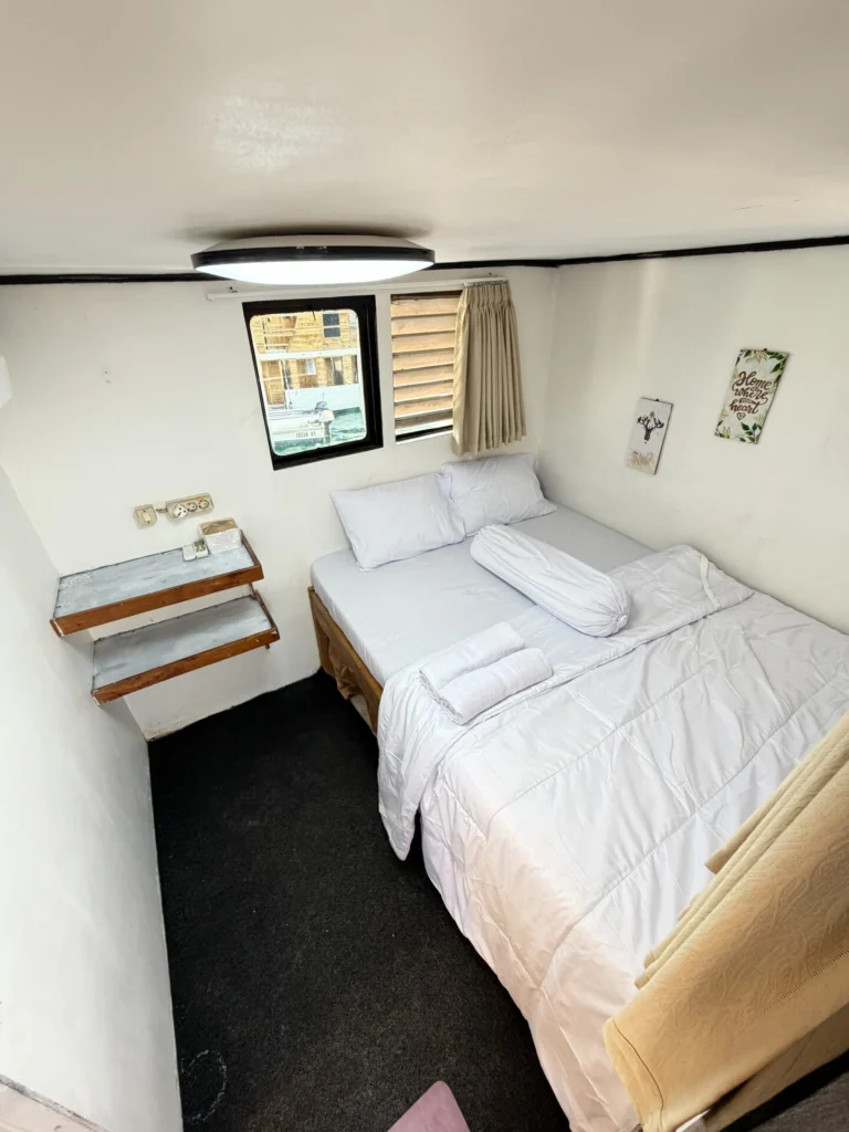 Segeltour Komodo 3 Tage / 2 Nächte mit DARA KOMODO Phinisi, 4 Kabinen – Boot in Labuan Bajo (Stadt), Labuan Bajo