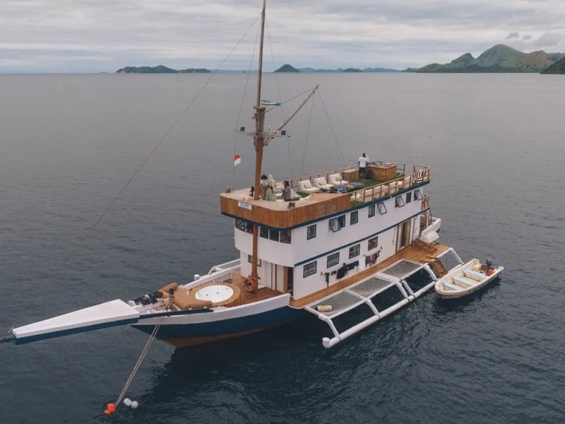 Charter Sailing Komodo — Boat in Komodo National Park, Labuan Bajo