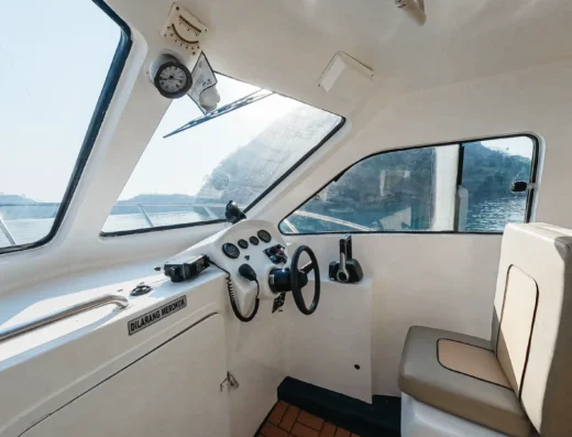 Inselhopping Komodo Tagesausflug – Boot in Komodo-Nationalpark, Labuan Bajo